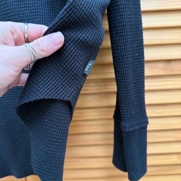 TNA Aritiza Waffle knit long sleeve XS - Picture 5 of 7